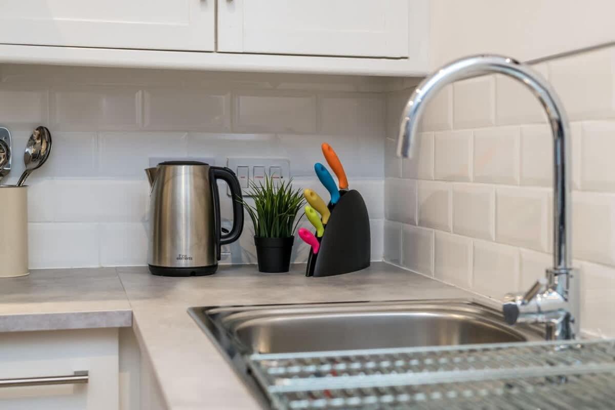 Fabulous Quayside Apartment With Free Parking Liverpool Extérieur photo