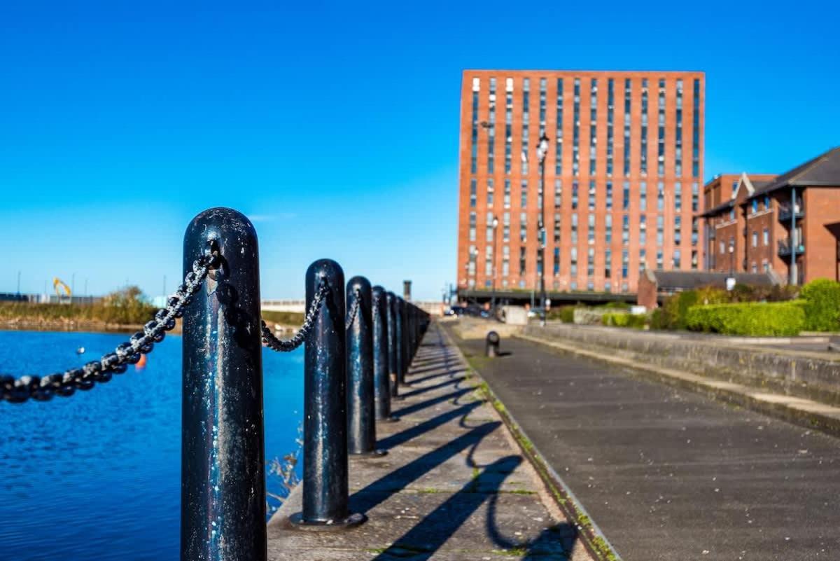 Fabulous Quayside Apartment With Free Parking Liverpool Extérieur photo